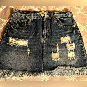 Womens Forever 21 denim skitter size smalll